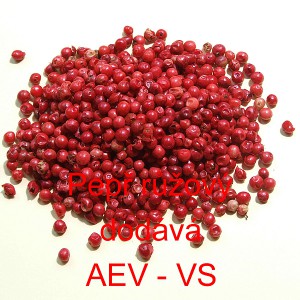 Pepř růžov&yacute; (červen&yacute;)
