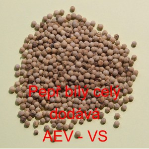 Pepř b&iacute;l&yacute; cel&yacute;