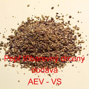 Pepř tř&iacute;barevn&yacute; drcen&yacute;